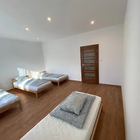 Apartment Dom Na Krancu Swiata Pisarzowa